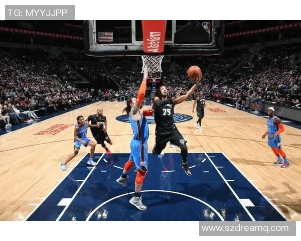 尼克斯罗斯在激烈对决中挑战雷霆球队展现精彩表现与战术较量